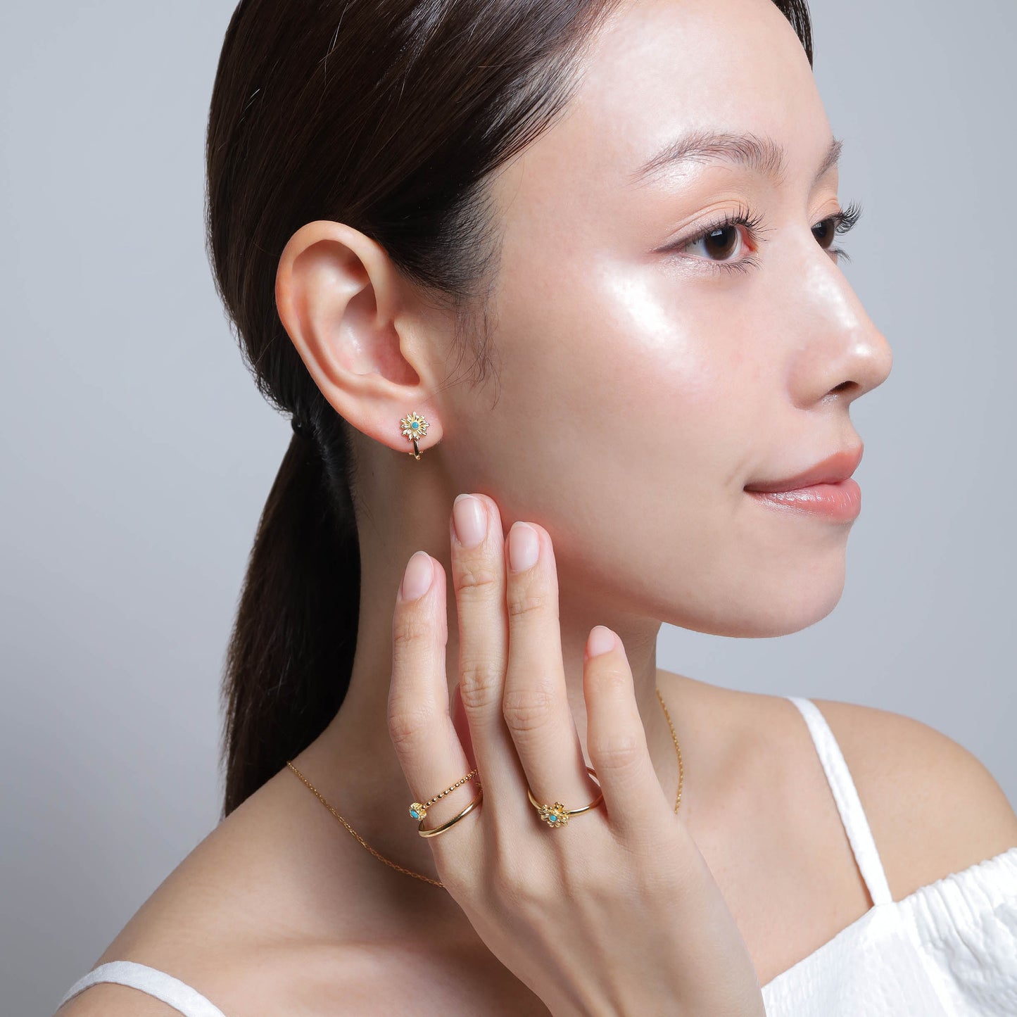 《Clip-on earrings》Blue Bloom ｜Gold (Casual)